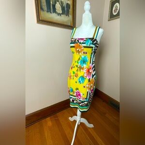 Looking for a dress that's classic, fun, and fabulous for the summer?This is it!